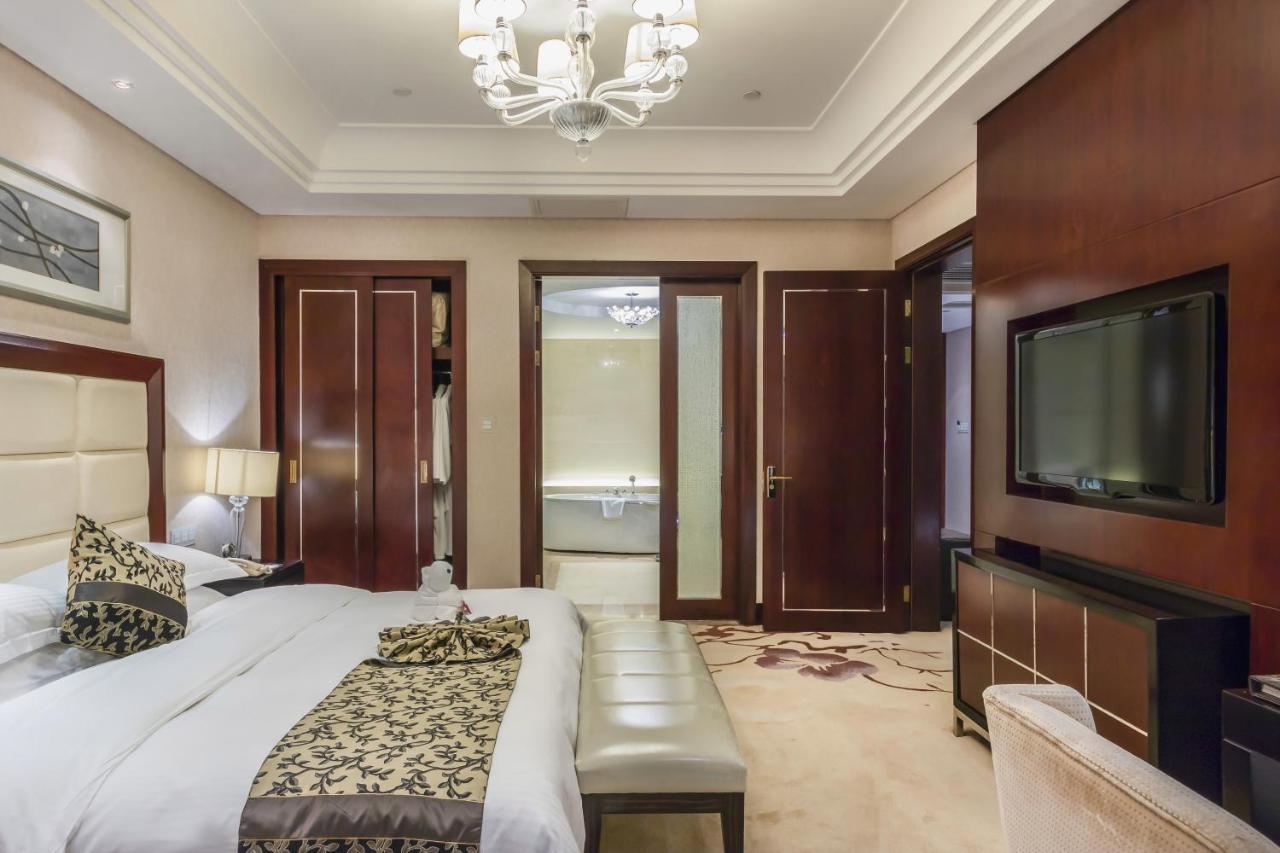 Hotel Wyndham Xinyang Downtown Extérieur photo