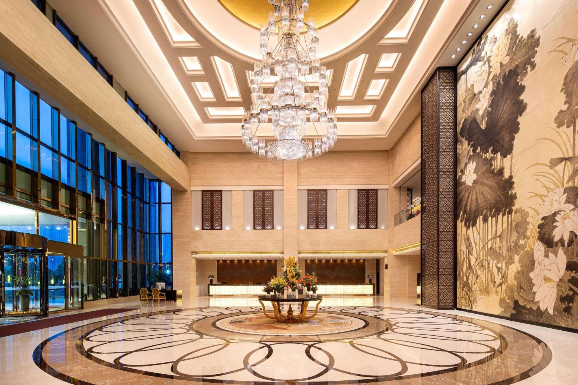 Hotel Wyndham Xinyang Downtown Extérieur photo